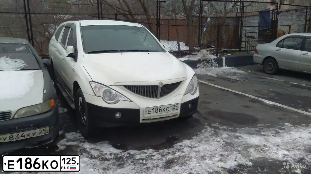 Фото автомобиля SSANGYONG ACTYON, 2011 — госномер К637РК763. Цвет: Белый