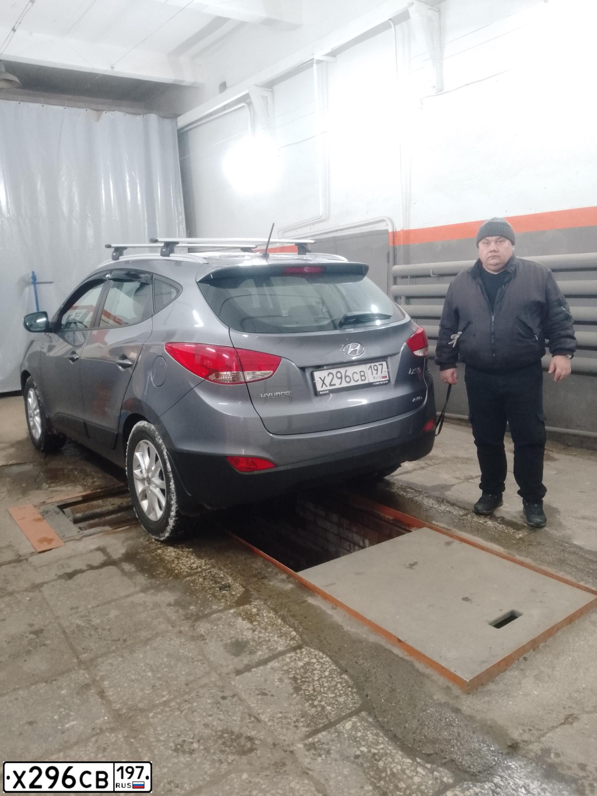 Фото автомобиля LADA 2114, 2011 — госномер Р356ОА193. Цвет: синий