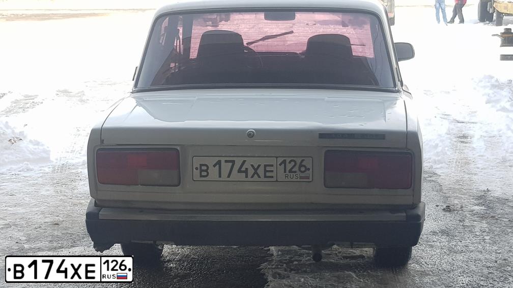 Фото автомобиля LADA 2107, 2010 — госномер М494ТО26. Цвет: Белый