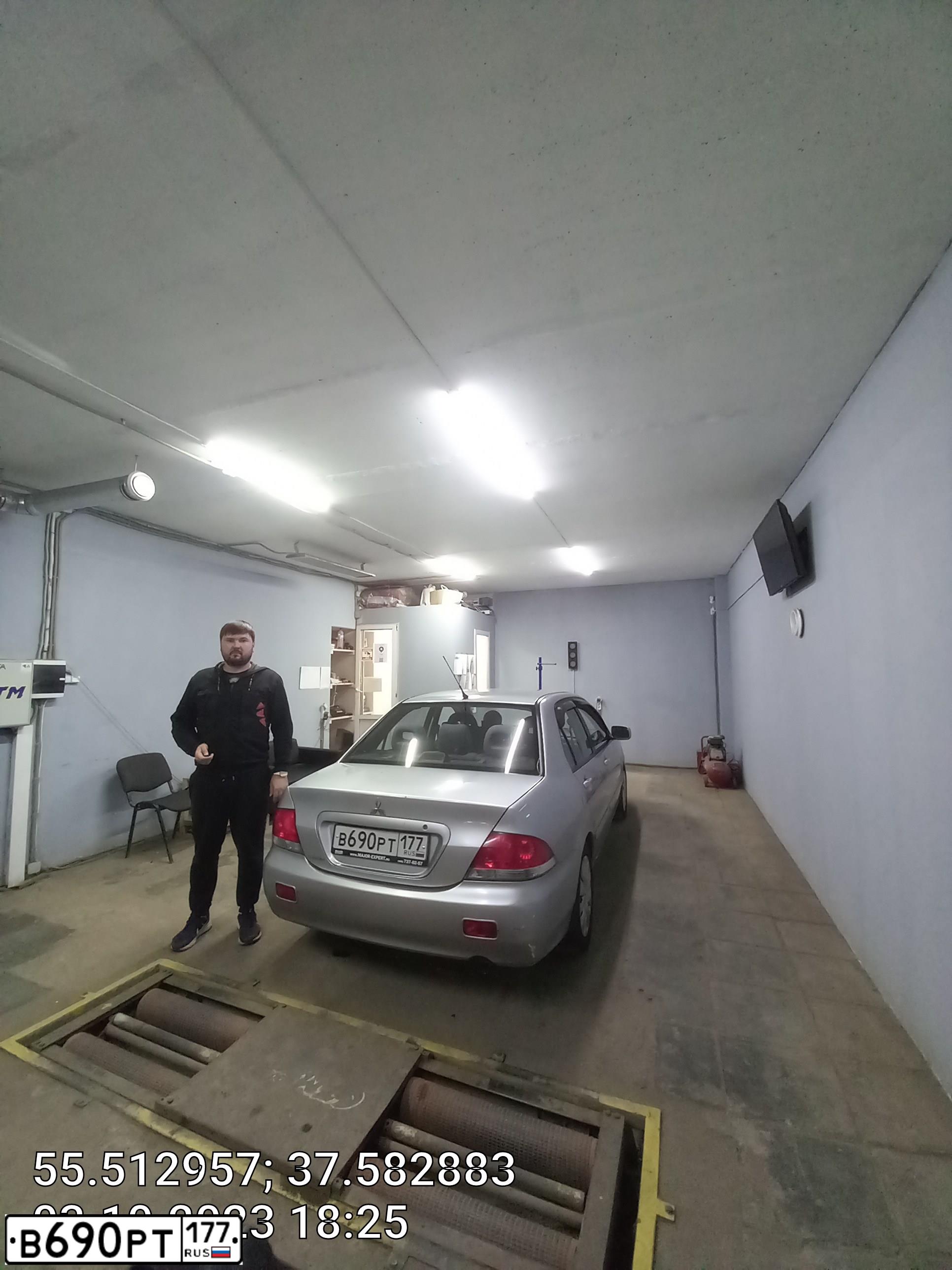 Фото автомобиля MITSUBISHI LANCER, 2007 — госномер К120ВВ977. Цвет: СЕРЕБРИСТЫЙ
