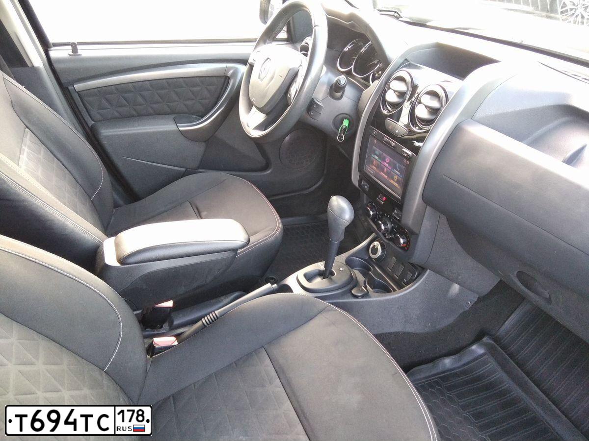 Фото автомобиля RENAULT DUSTER, 2016 — госномер Т694ТС178. Цвет: ТЕМНО-КОРИЧНЕВЫЙ