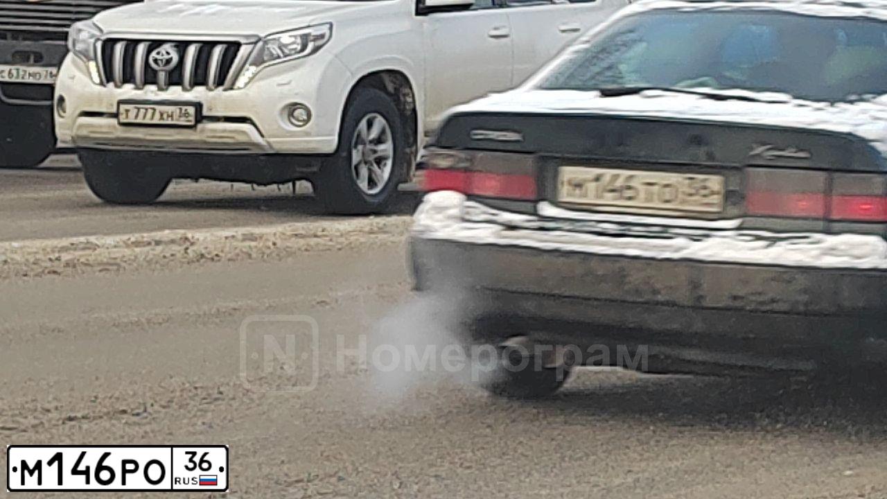 Фото автомобиля VOLKSWAGEN PASSAT, 2001 — госномер В862КТ761. Цвет: Темно-синий