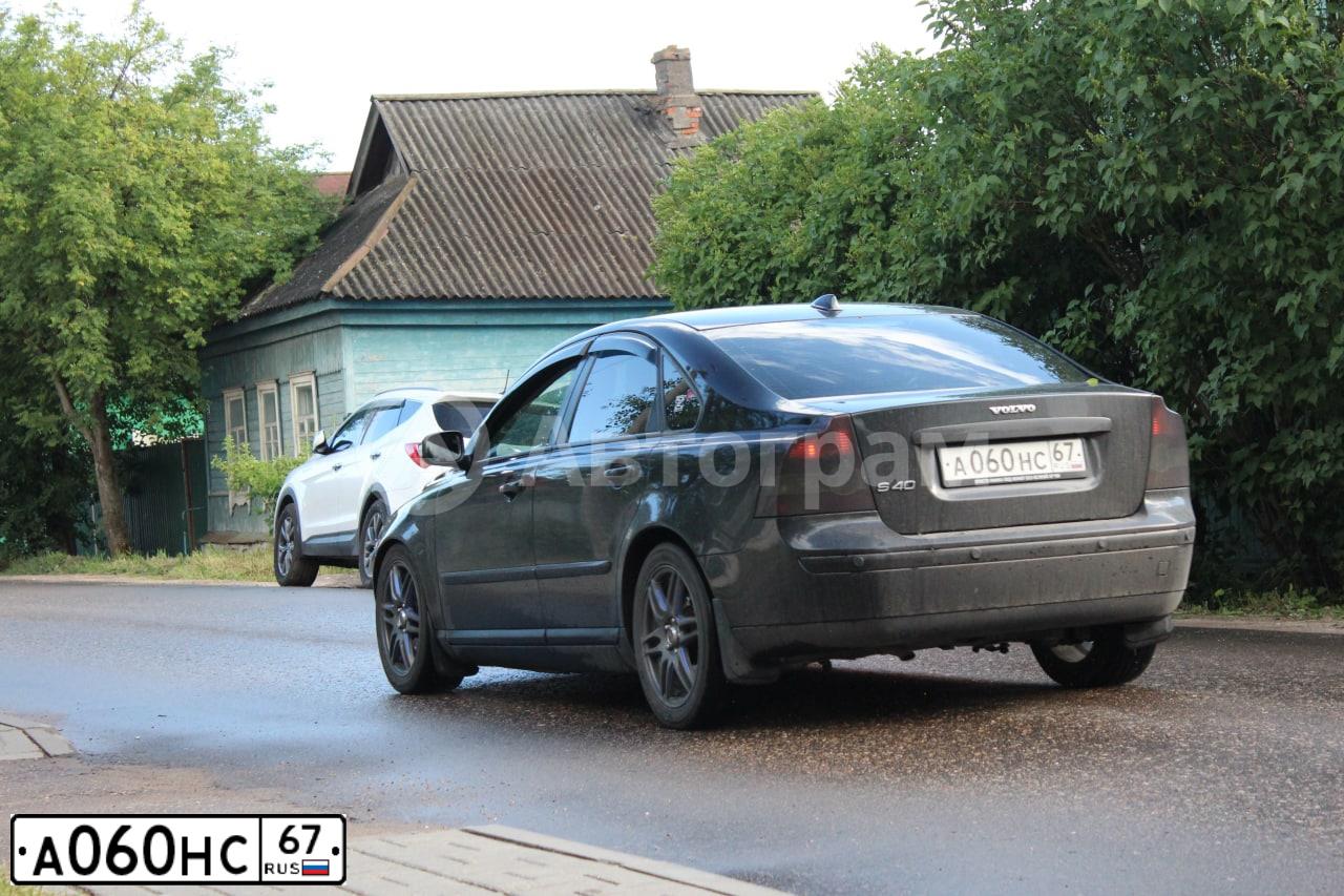 Фото автомобиля CHEVROLET NIVA, 2010 — госномер К002КО190. Цвет: ЧЕРНО-СИНИЙ