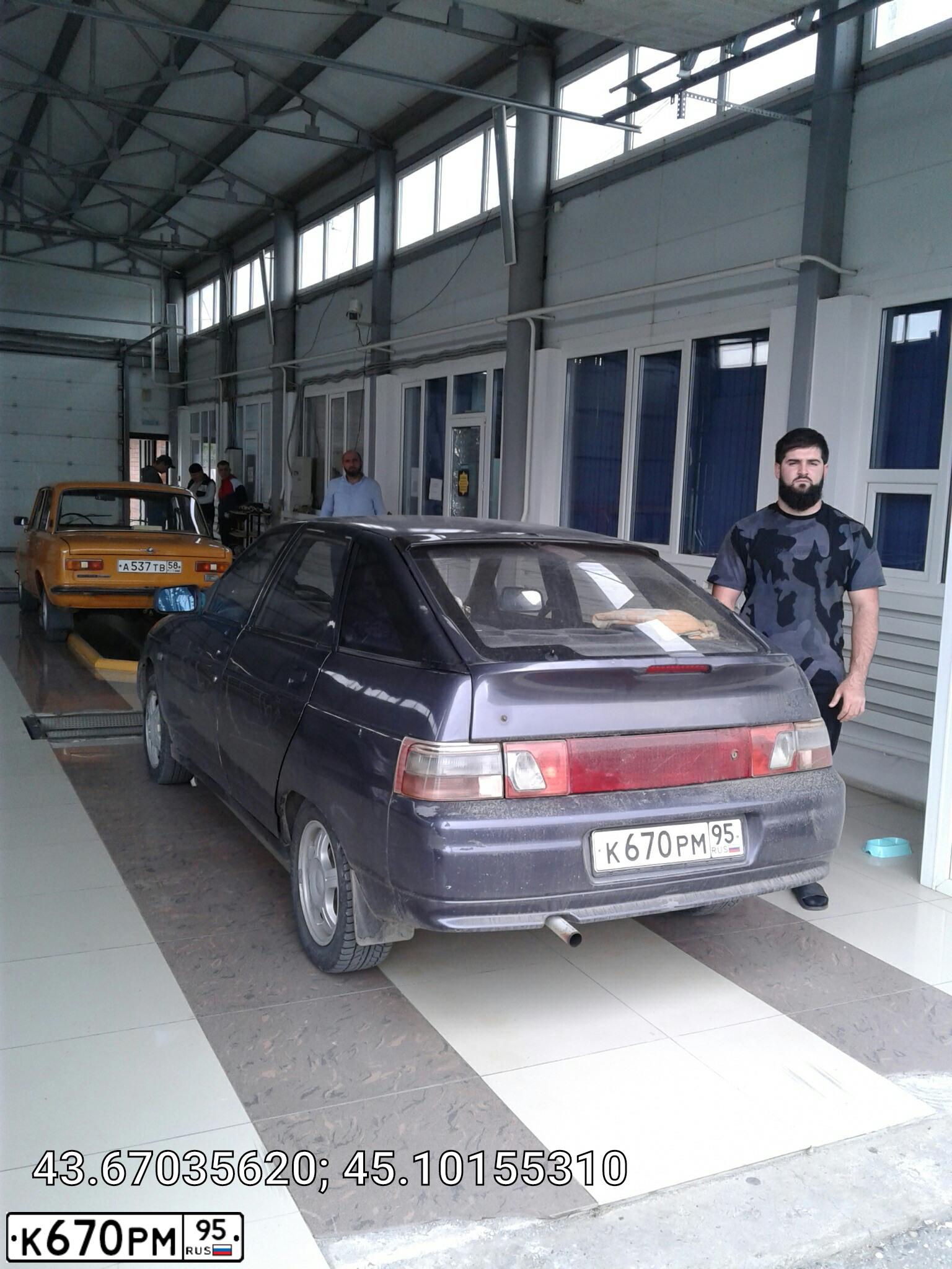 Фото автомобиля LADA 2112, 2001 — госномер К144СТ95. Цвет: СЕРЕБРИСТ ТЕМНО-ФИОЛЕТ