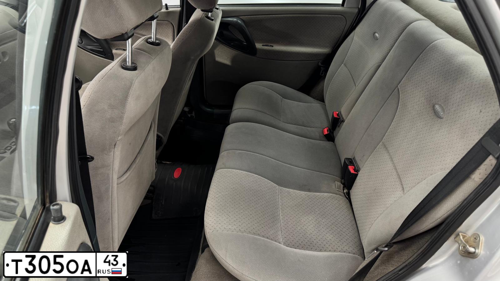Фото автомобиля LADA 1118 KALINA, 2008 — госномер Т305ОА43. Цвет: СЕРЕБРИСТЫЙ