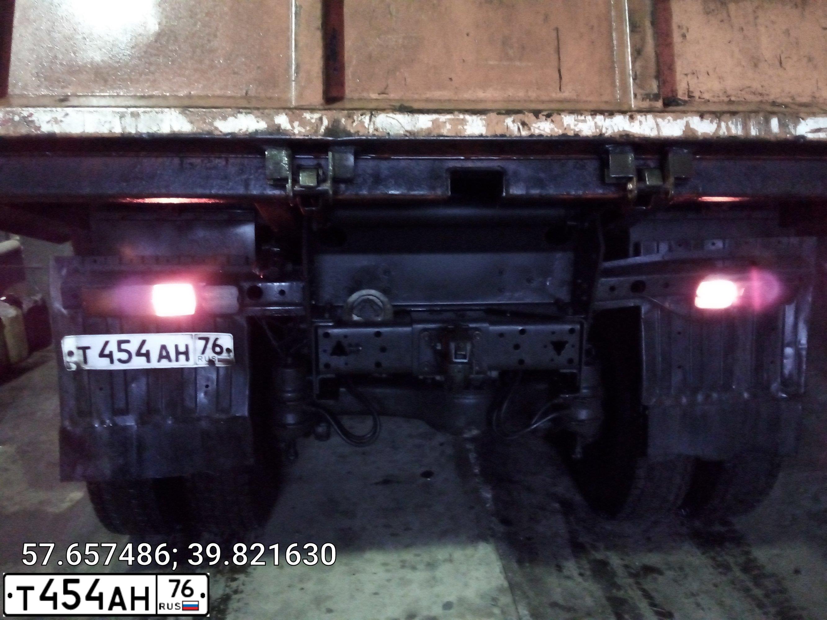Фото автомобиля KAMAZ 65111 /6X6/, 2011 — госномер Т454АН76. Цвет: Оранжевый