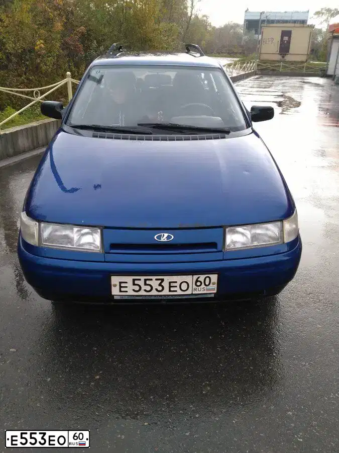Фото автомобиля LADA 2111, 2002 — госномер А921СВ67. Цвет: СЕРЕБРИСТЫЙ ЯРКО-СИНИЙ