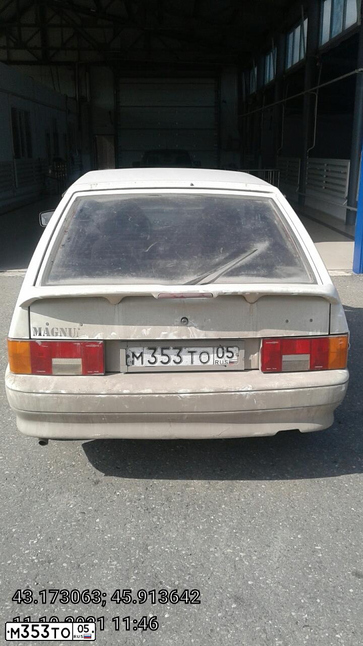 Фото автомобиля LADA 2114 SAMARA, 2010 — госномер М353ТО05. Цвет: БЕЛЫЙ