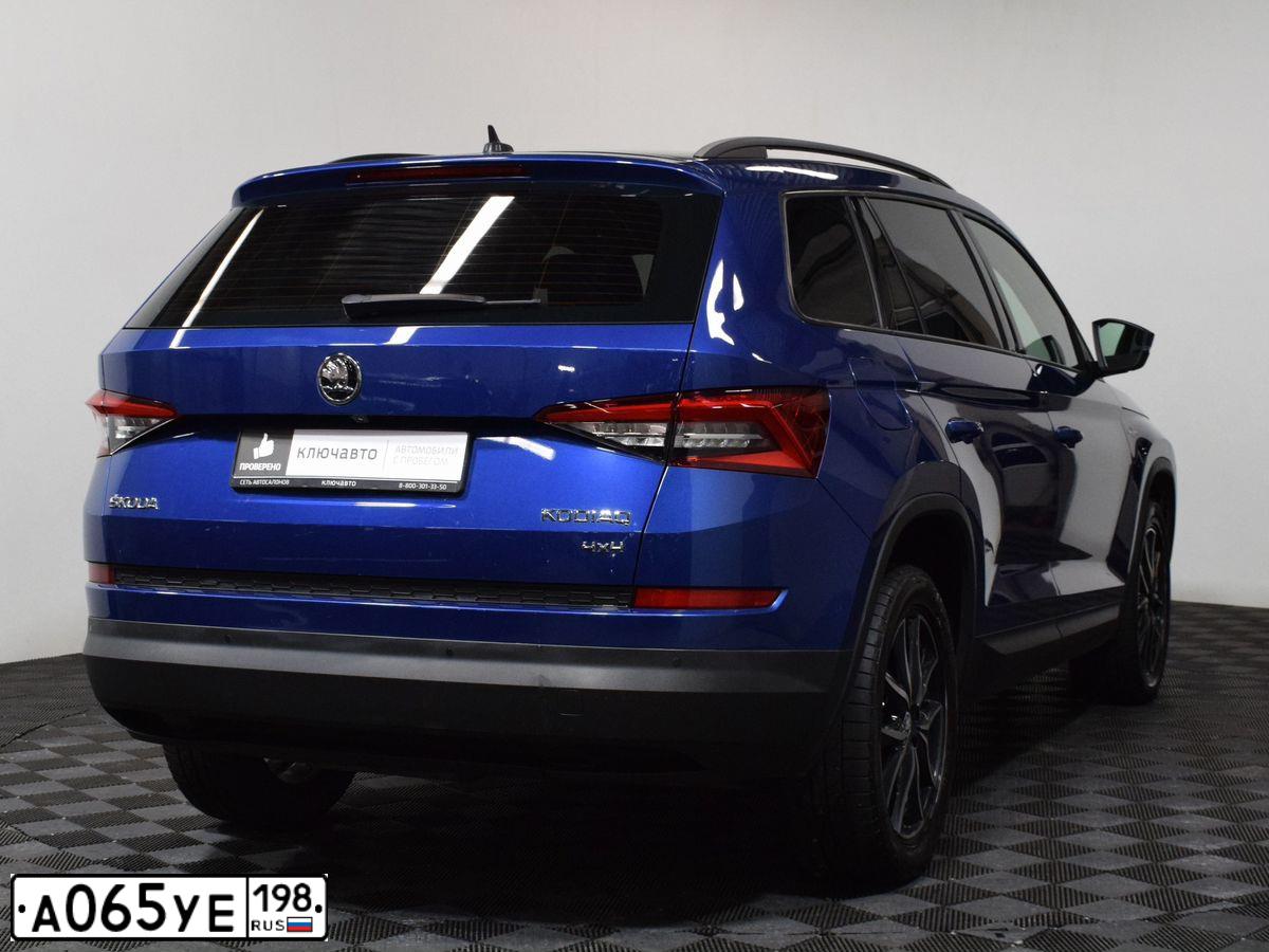 Фото автомобиля SKODA KODIAQ, 2018 — госномер С090ХС198. Цвет: ЯРКО-СИНИЙ