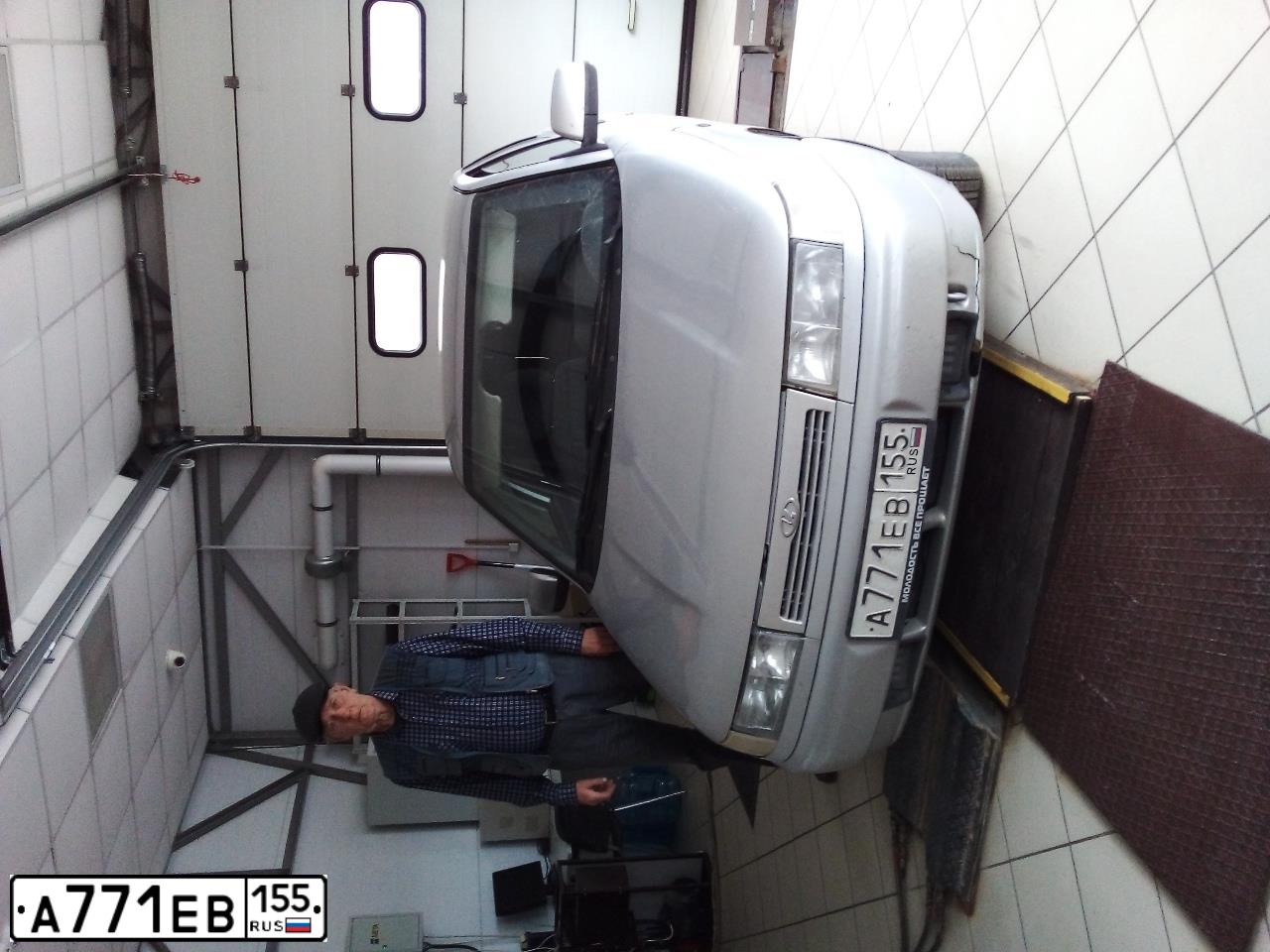 Фото автомобиля LADA 2110 LADA, 2004 — госномер А771ЕВ155. Цвет: СЕРЕБРИСТЫЙ