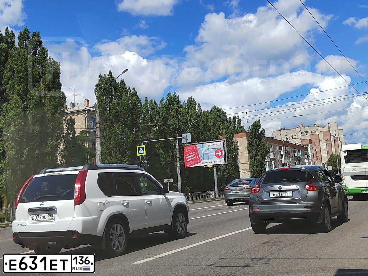 Фото автомобиля NISSAN JUKE, 2012 — госномер У222ОА62. Цвет: СЕРЫЙ
