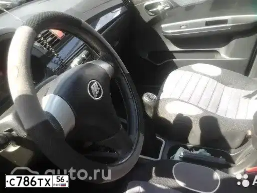 Фото автомобиля LIFAN BREEZ, 2011 — госномер Е698ВС156. Цвет: ЗОЛОТИСТЫЙ