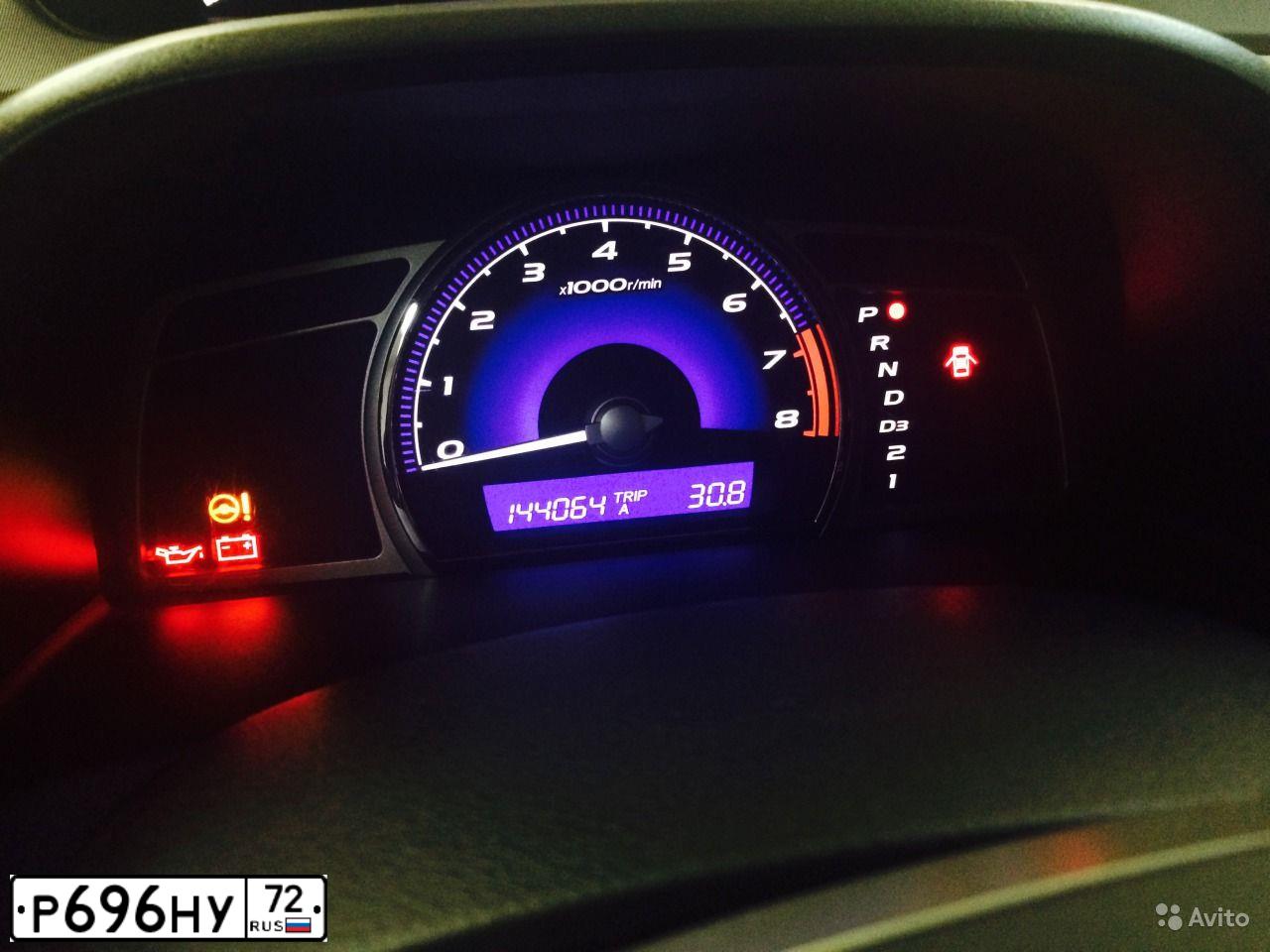Фото автомобиля HONDA CIVIC, 2007 — госномер Р696НУ72. Цвет: Серебристый