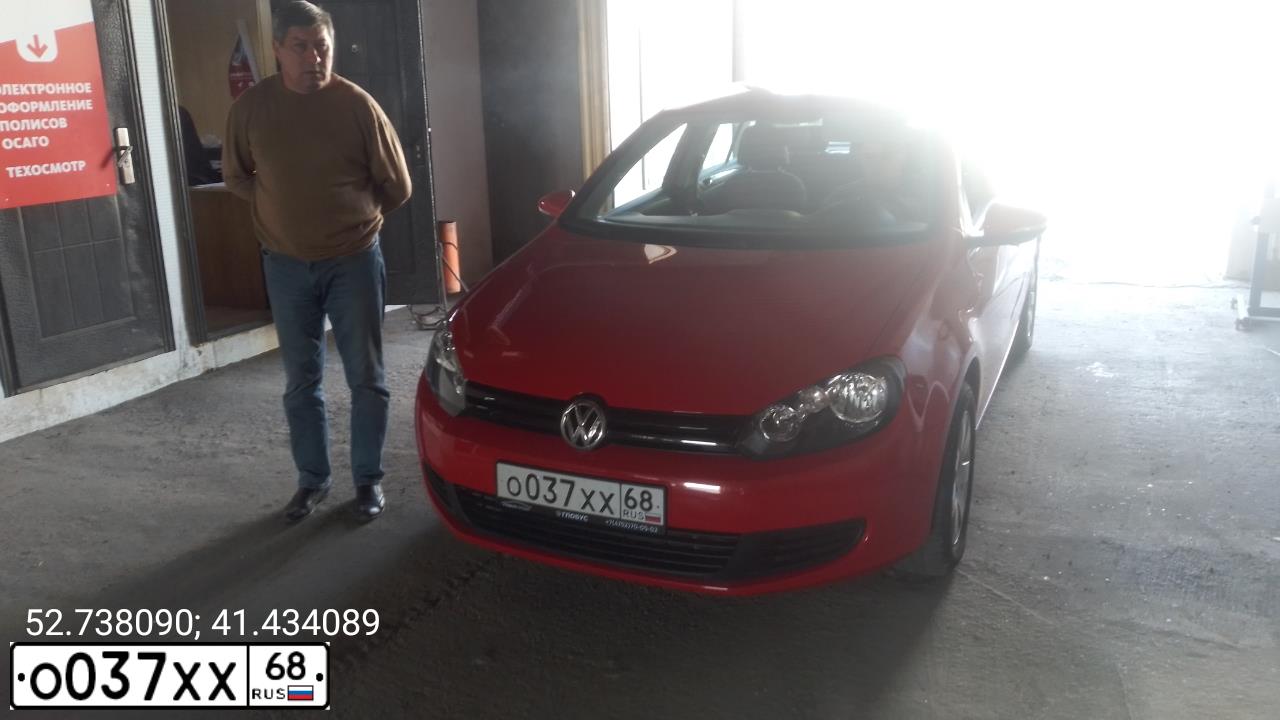 Фото автомобиля VOLKSWAGEN GOLF, 2009 — госномер С961АВ68. Цвет: Красный