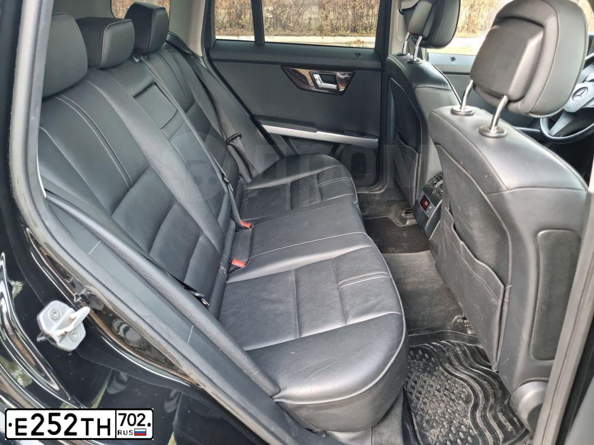 Фото автомобиля MERCEDES GLK-KLASSE, 2010 — госномер Е252ТН702. Цвет: ЧЕРНЫЙ