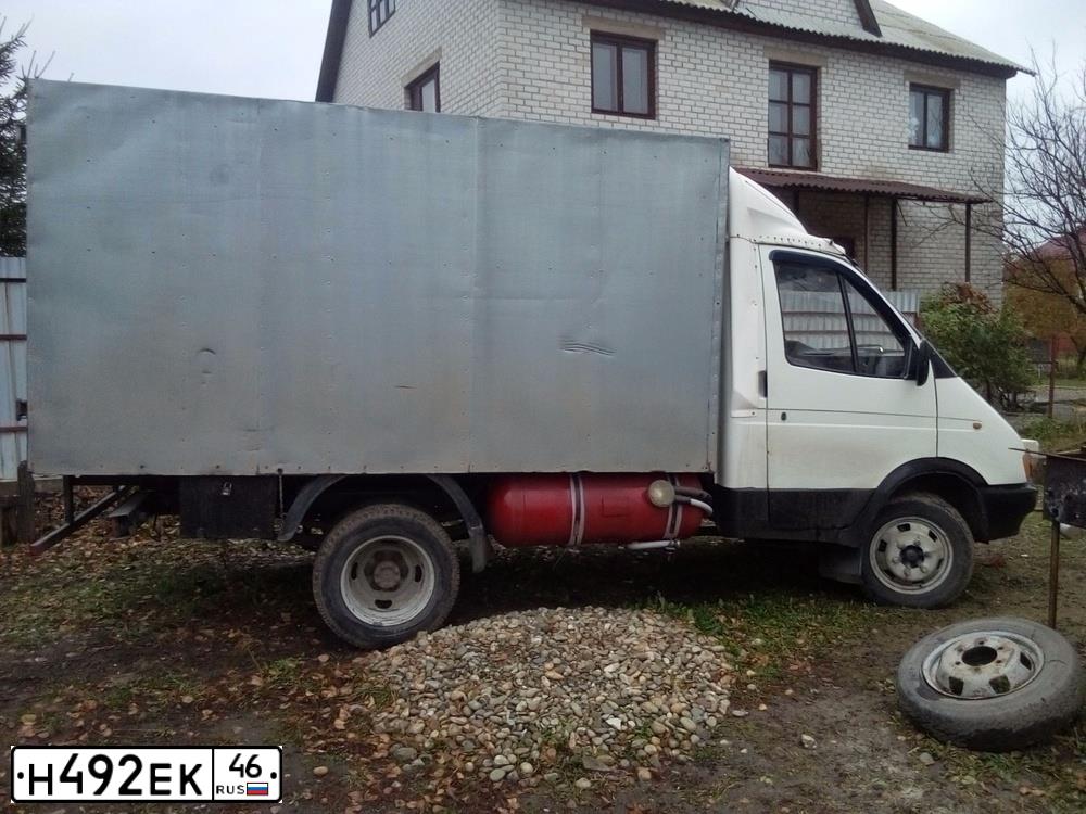 Фото автомобиля GAZ 3302 EL, 1996 — госномер Н492ЕК46. Цвет: СВЕТЛО-СЕРЫЙ