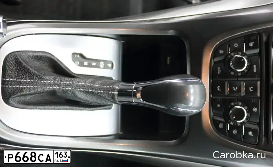 Фото автомобиля OPEL ASTRA, 2013 — госномер С939ЕМ58. Цвет: Белый