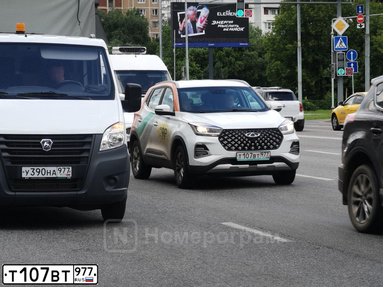 Фото автомобиля CHERY TIGGO4 PRO Т3ХDЕ00ТL5W4S0G1, 2023 — госномер Т107ВТ977. Цвет: Белый