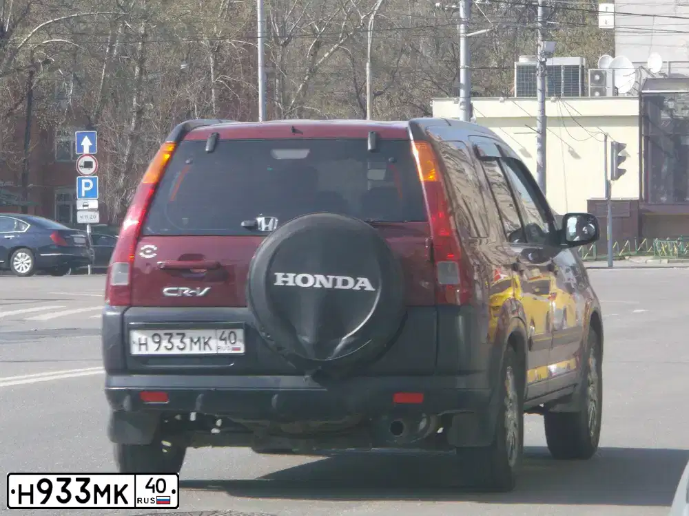 Фото автомобиля HONDA CR-V, 2003 — госномер Н933МК40. Цвет: БОРДОВЫЙ