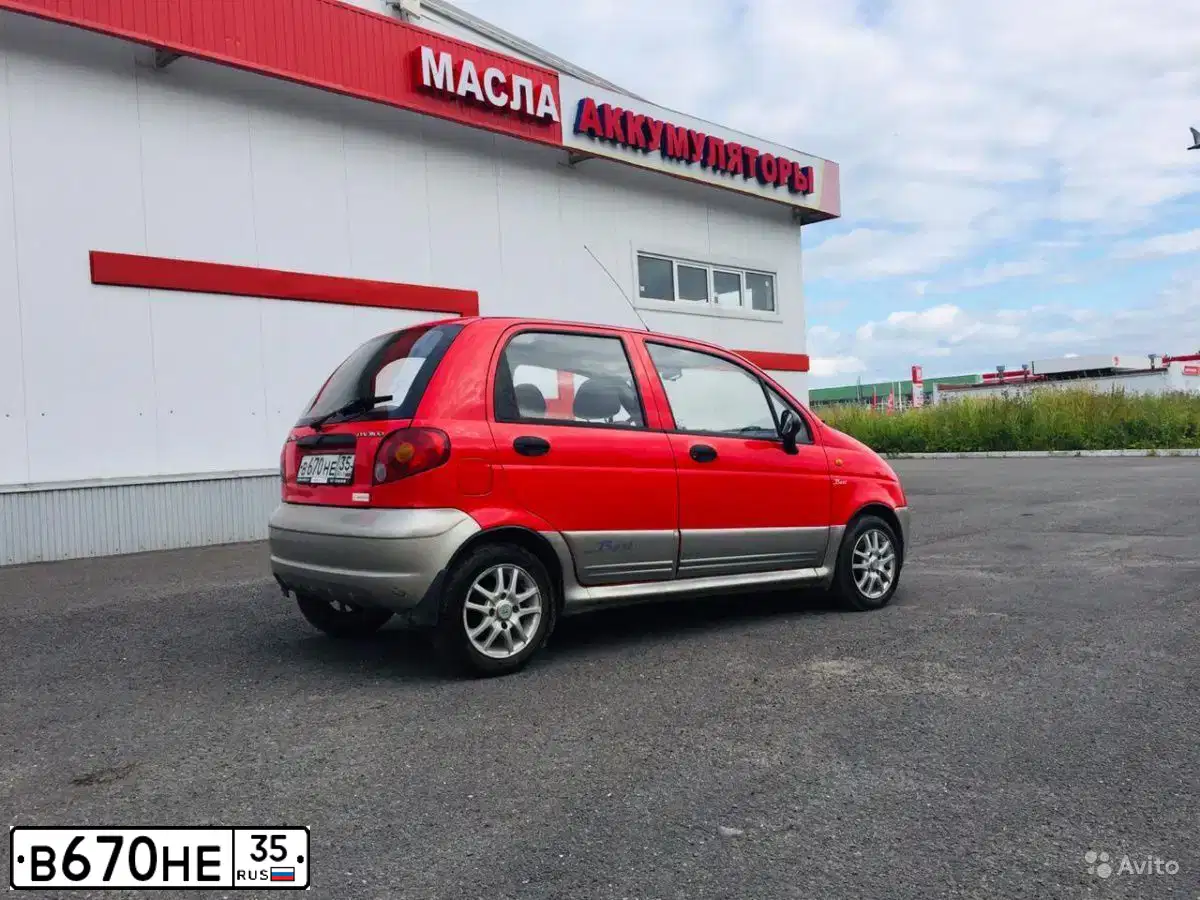 Фото автомобиля DAEWOO MATIZ, 2010 — госномер А848СМ51. Цвет: ЯРКО-КРАСНЫЙ