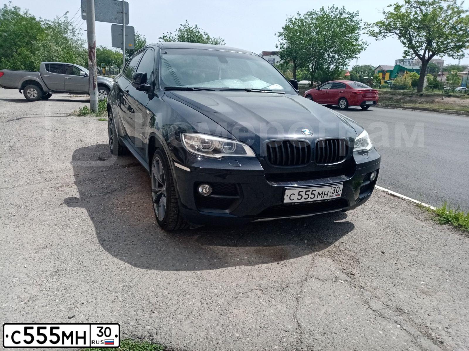 Фото автомобиля BMW X6, 2013 — госномер С555МН30. Цвет: ЧЕРНЫЙ
