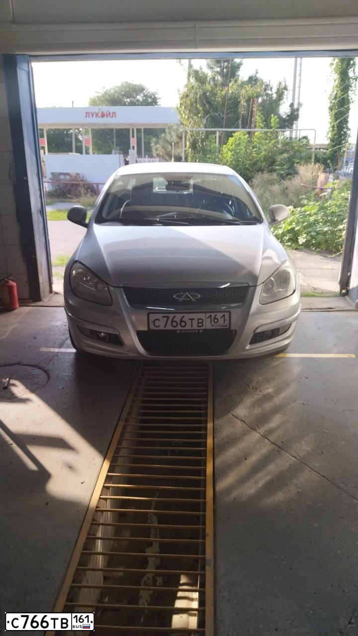 Фото автомобиля CHERY A3 /M11/, 2010 — госномер С766ТВ161. Цвет: Серебристый