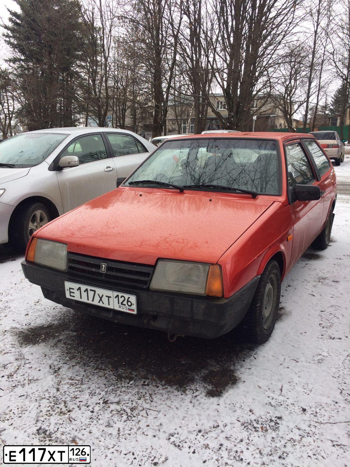 Фото автомобиля LADA 2108 SAMARA, 1990 — госномер Е117ХТ126. Цвет: Красный