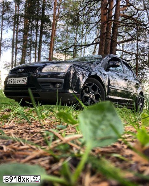 Фото автомобиля FORD FOCUS, 2007 — госномер В918ХК47. Цвет: ЧЕРНЫЙ