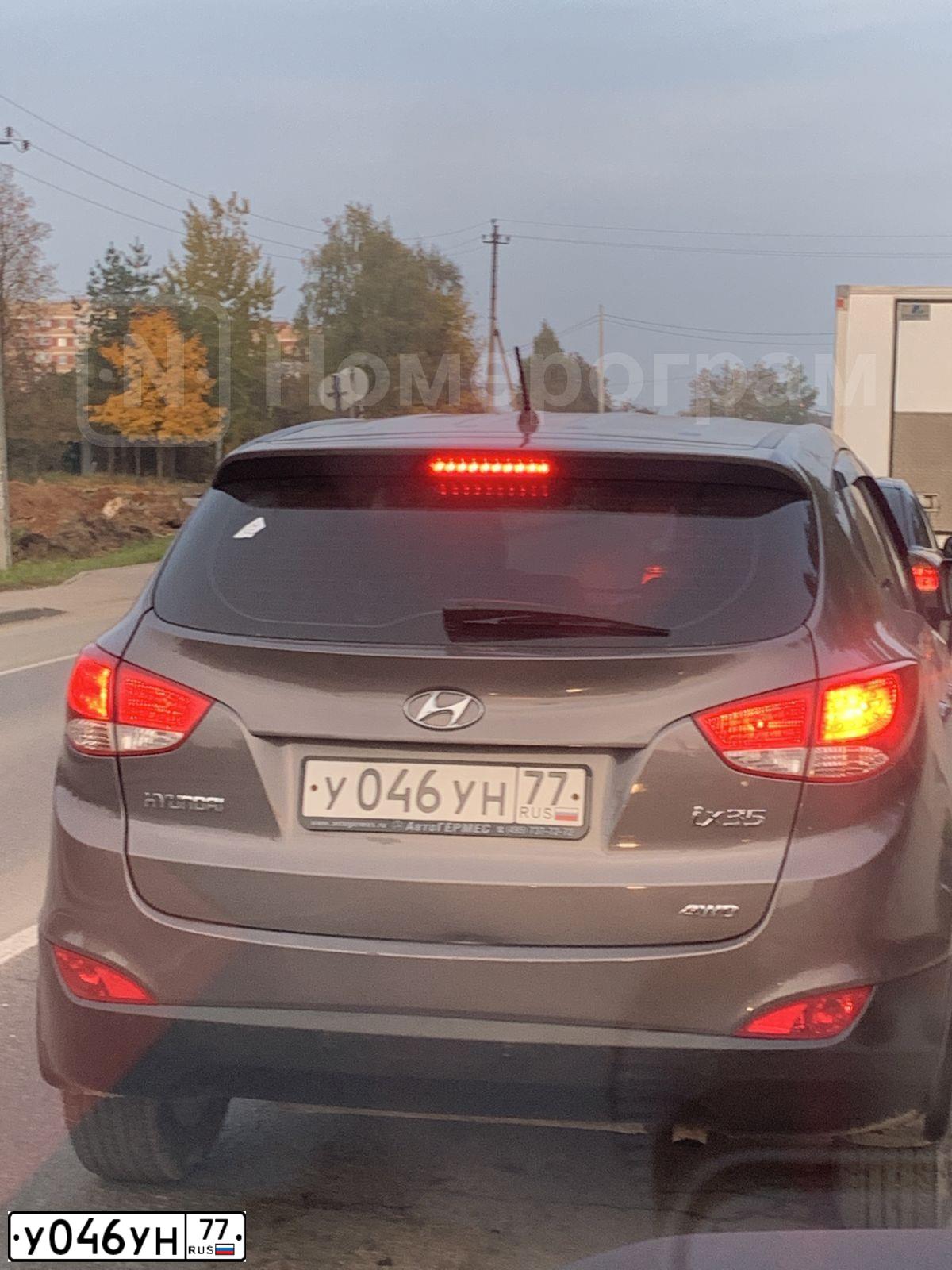Фото автомобиля HYUNDAI IX35, 2013 — госномер Р821ВР82. Цвет: Коричневый