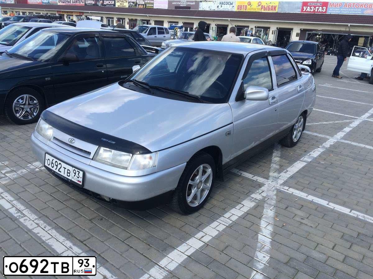 Фото автомобиля LADA 2110, 2003 — госномер О692ТВ93. Цвет: серебристый