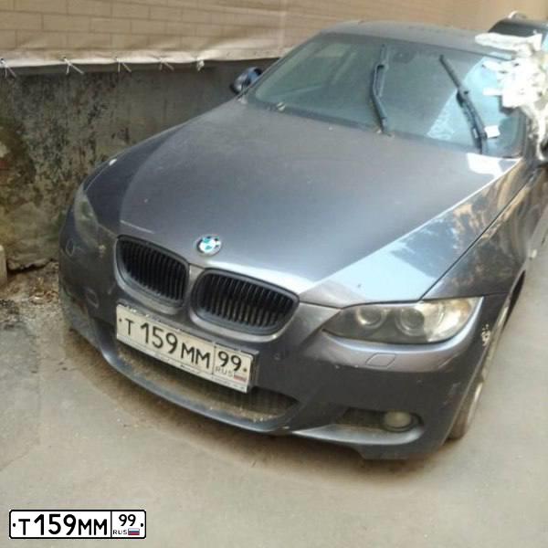 Фото автомобиля BMW SERIE 3, 2008 — госномер Т159ММ99. Цвет: СЕРЫЙ