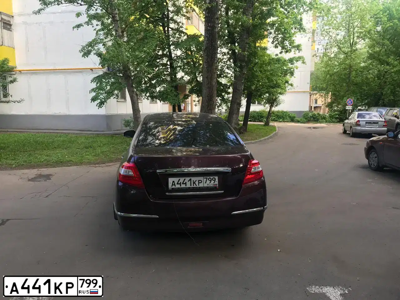 Фото автомобиля NISSAN TEANA, 2008 — госномер А441КР799. Цвет: ТЕМНО-БОРДОВЫЙ