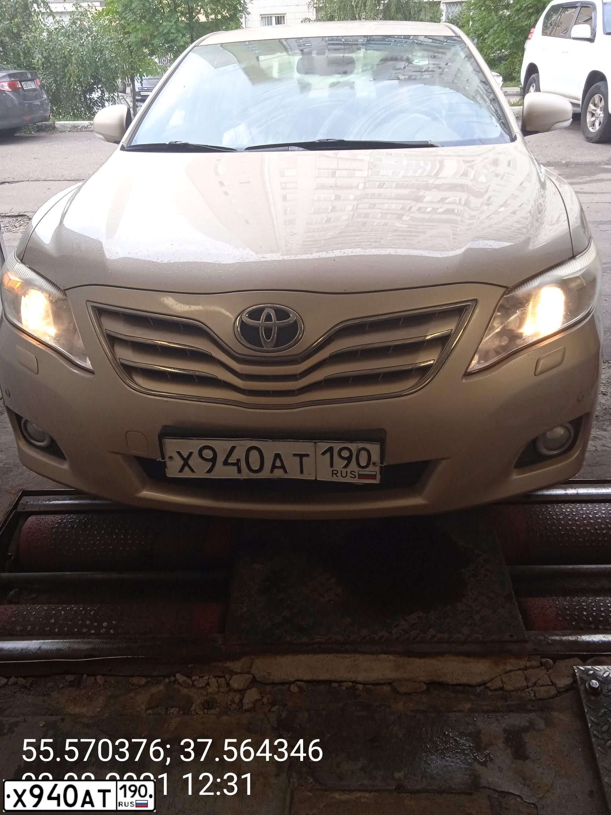 Фото автомобиля TOYOTA CAMRY, 2009 — госномер К056АЕ250. Цвет: БЕЖЕВЫЙ МЕТАЛЛИК