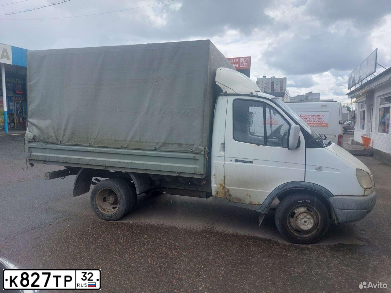 Фото автомобиля GAZ 3302 GAZEL, 2008 — госномер К827ТР32. Цвет: Белый