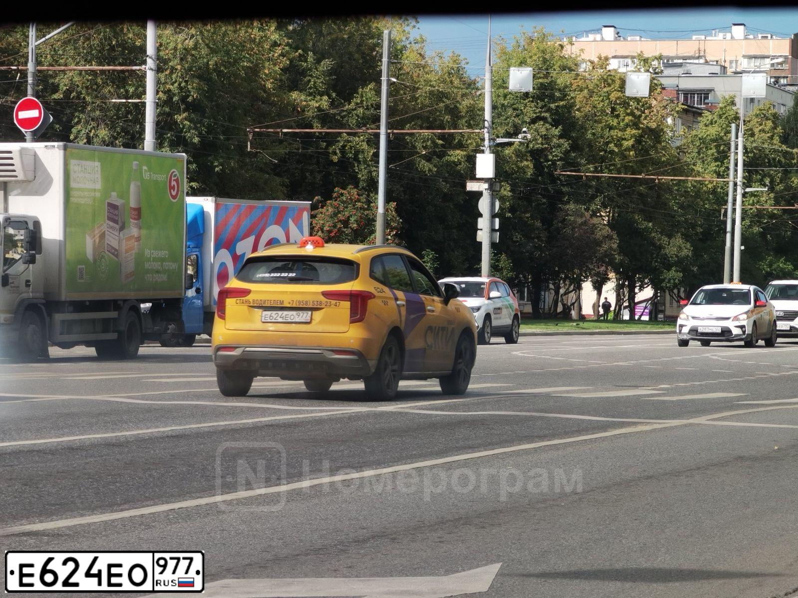 Фото автомобиля HAVAL JOLION, 2023 — госномер Е624ЕО977