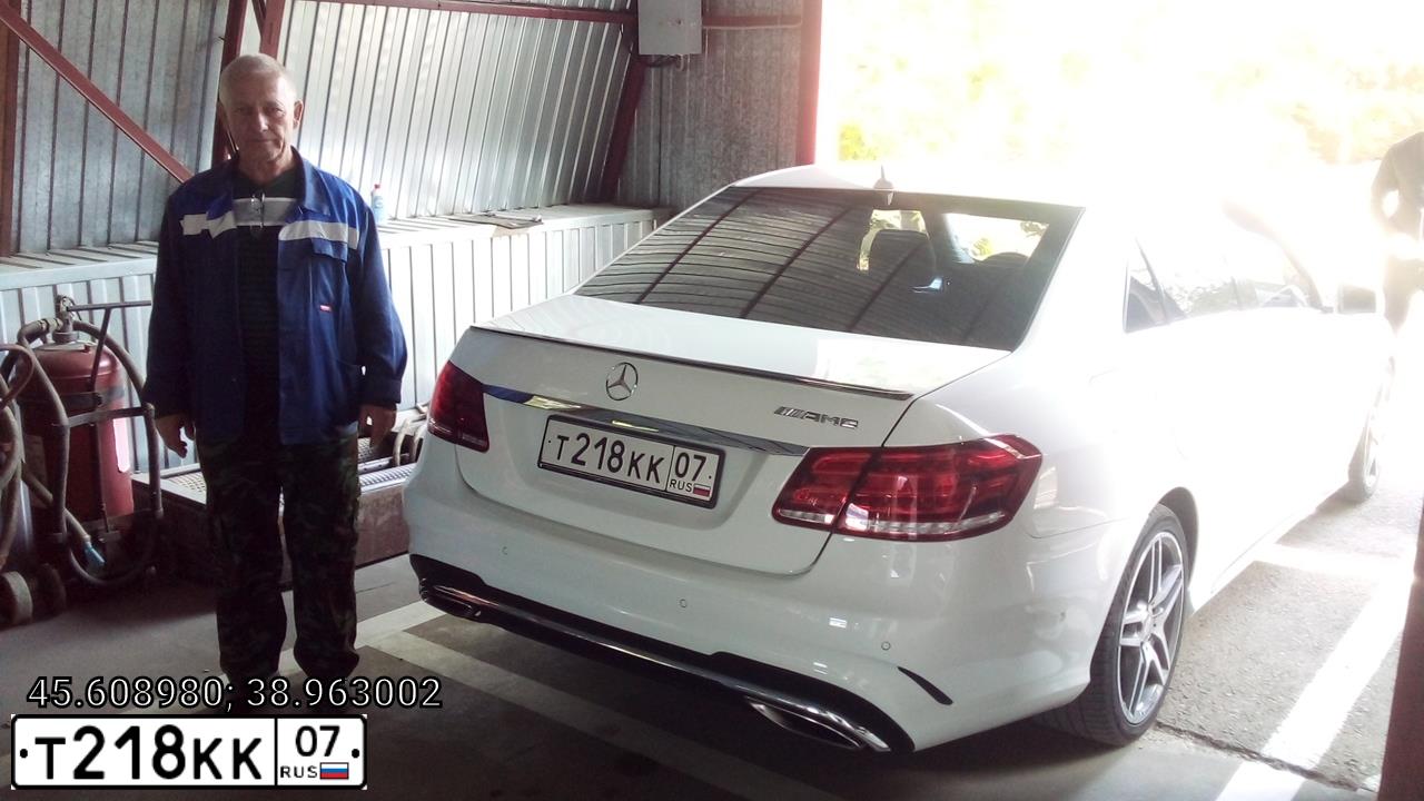Фото автомобиля MERCEDES E-KLASSE, 2013 — госномер Н053ТН193. Цвет: Белый