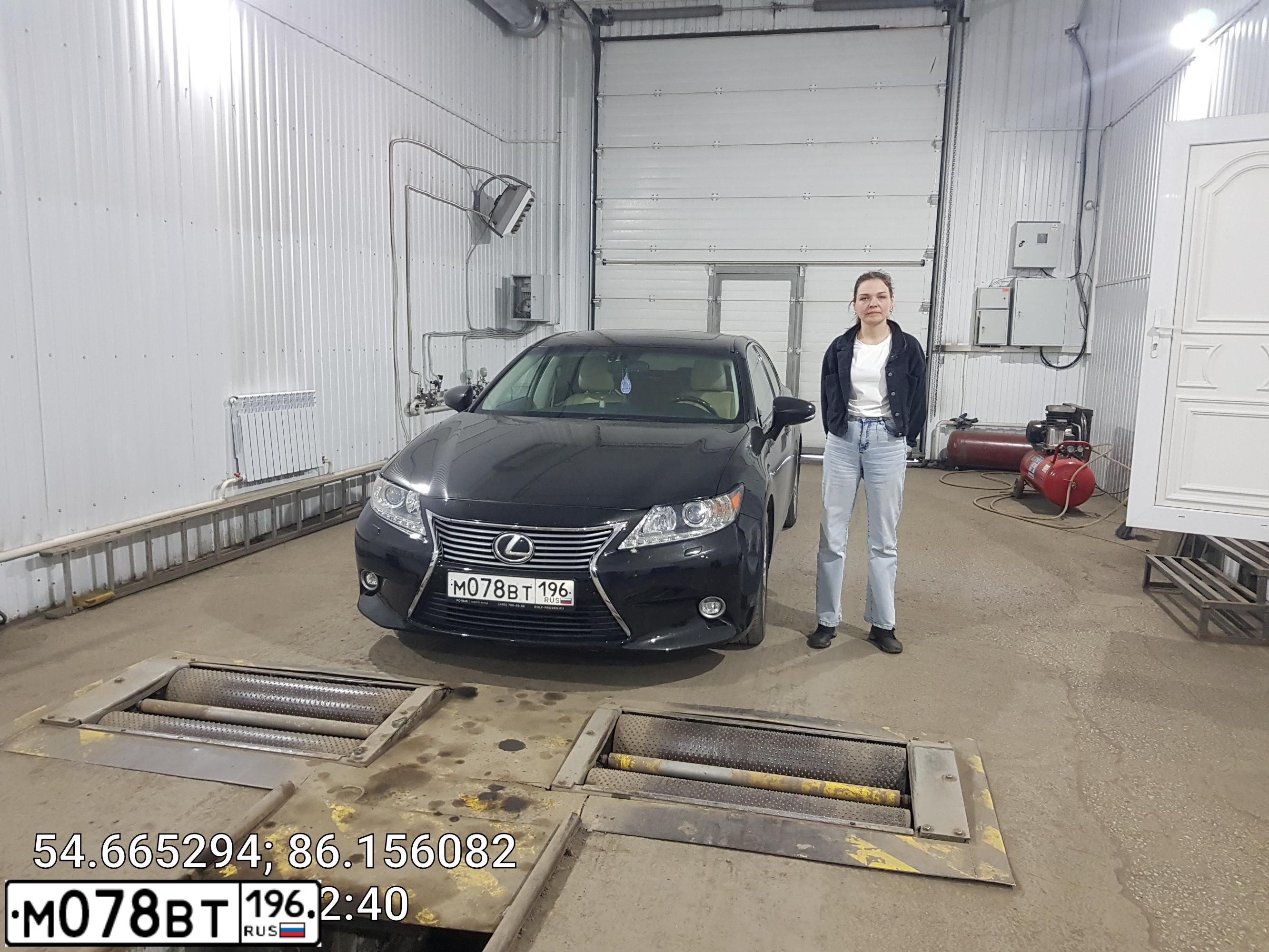 Фото автомобиля ЛЕКСУС ES 250, 2014 — госномер Х103ОН142. Цвет: ЧЕРНЫЙ
