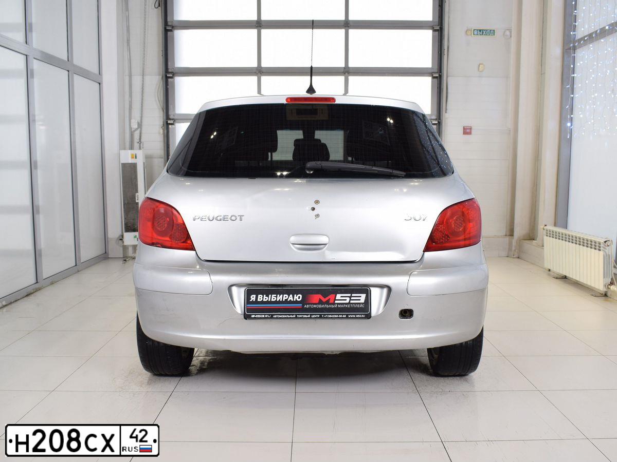 Фото автомобиля ПЕЖО 307, 2007 — госномер С792РЕ142. Цвет: СЕРЕБРИСТЫЙ