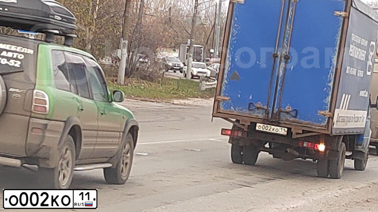 Фото автомобиля БЕЗ МАРКИ 33022Р, 2011 — госномер О002КО11. Цвет: синий