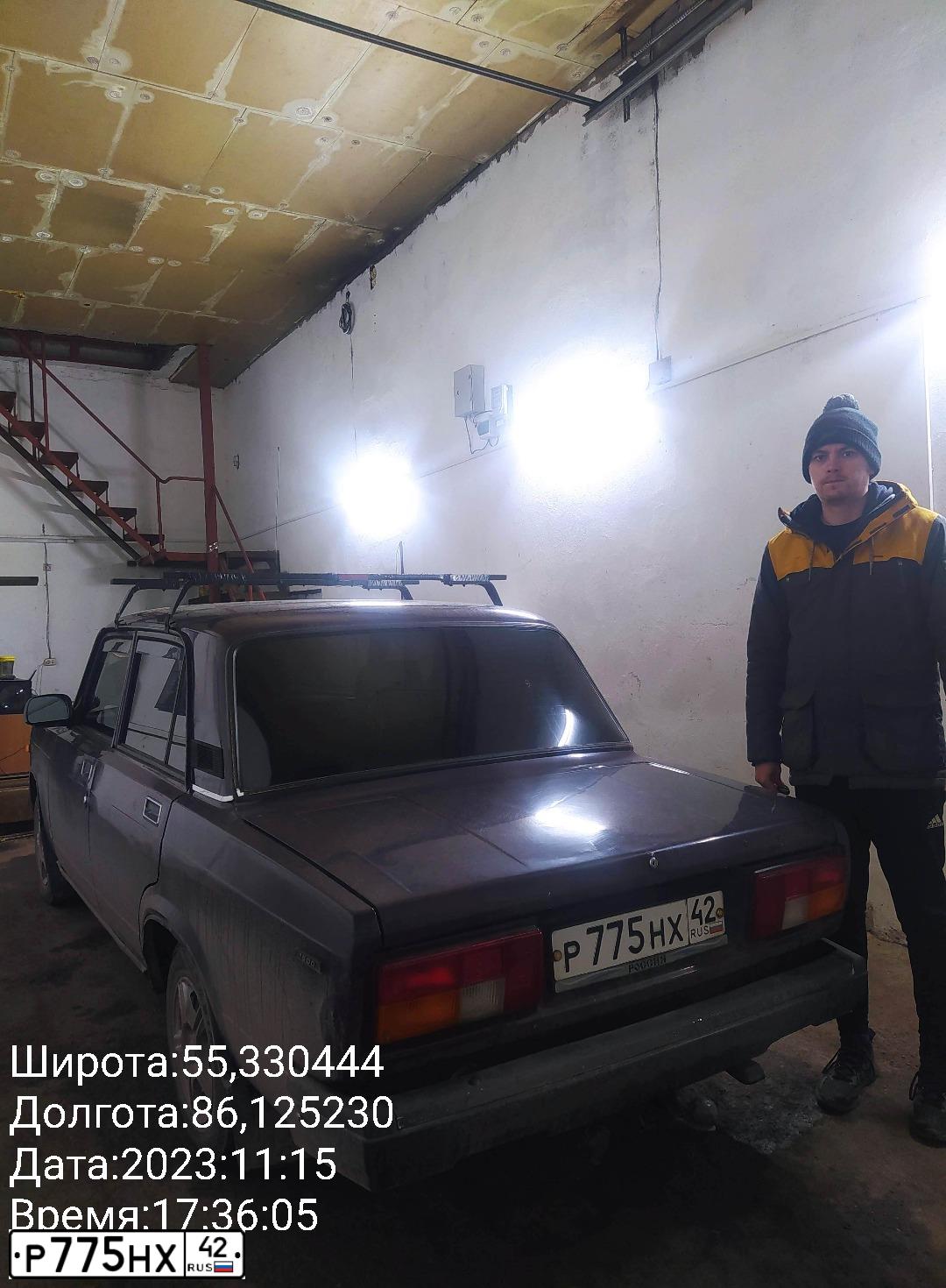 Фото автомобиля LADA 2105, 2004 — госномер Р775НХ42. Цвет: ФИОЛЕТОВЫЙ