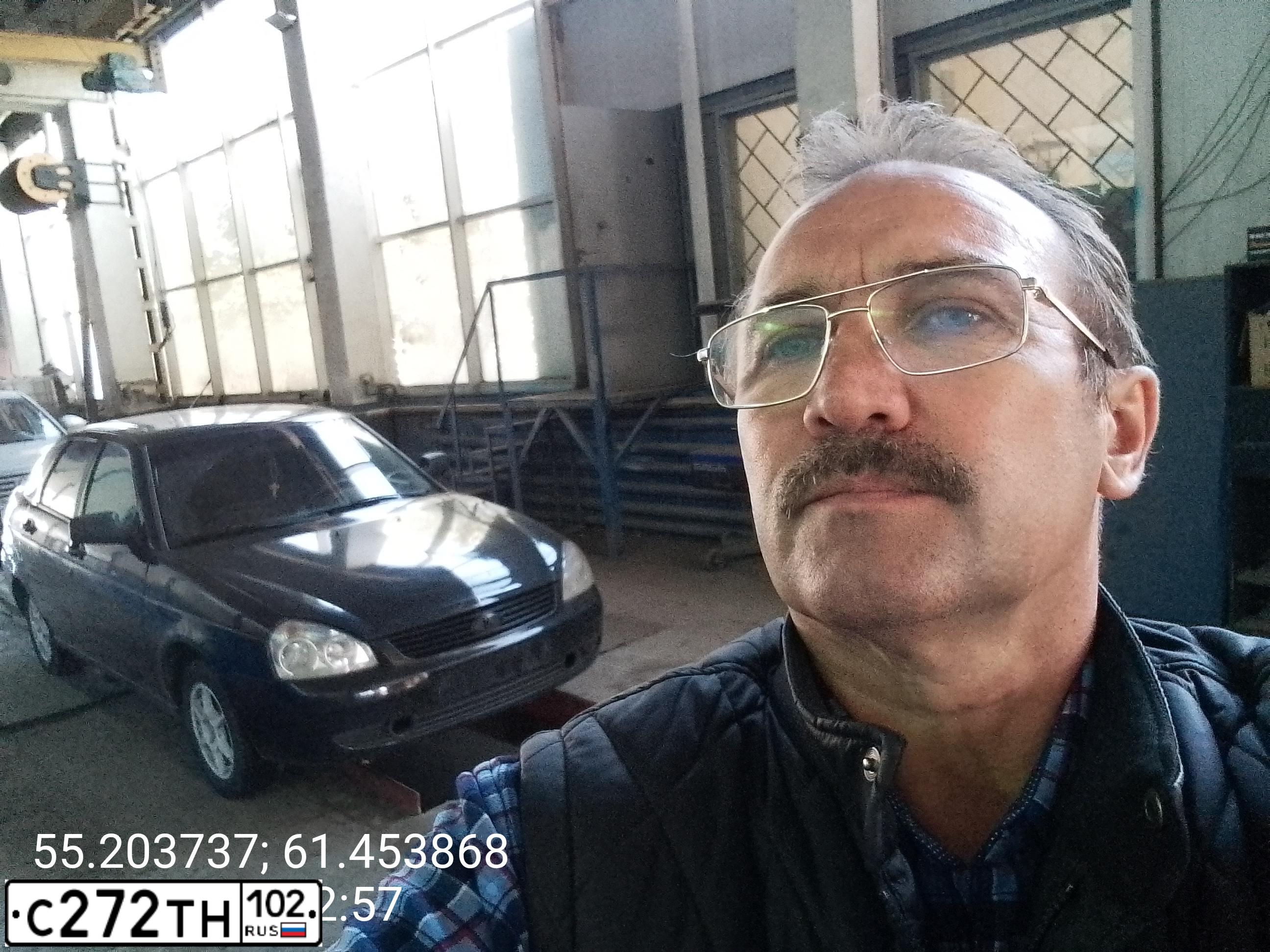 Фото автомобиля LADA PRIORA, 2011 — госномер А066НМ45