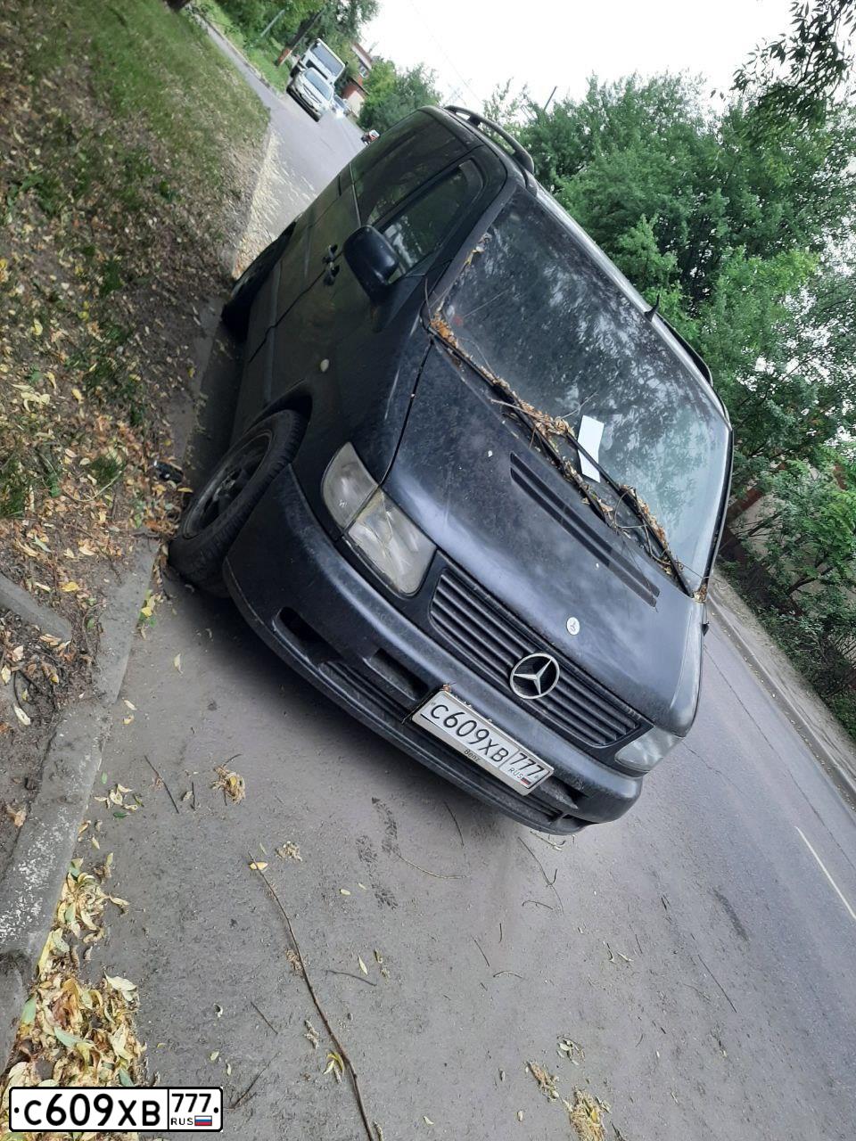 Фото автомобиля MERCEDES V-KLASSE, 2003 — госномер С609ХВ777. Цвет: ЧЕРНЫЙ
