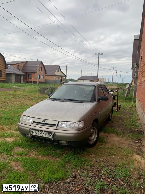 Фото автомобиля LADA 2110, 2002 — госномер М722ВН156. Цвет: СЕРЕБРИСТО-СЕРО-ЗЕЛЕНЫЙ