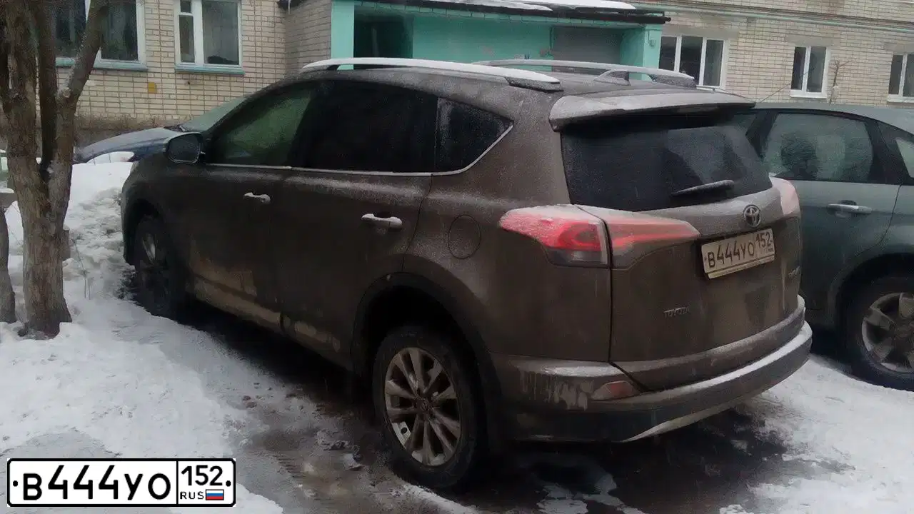 Фото автомобиля TAGAZ ELANTRA XD, 2008 — госномер М815ХА33. Цвет: Красный