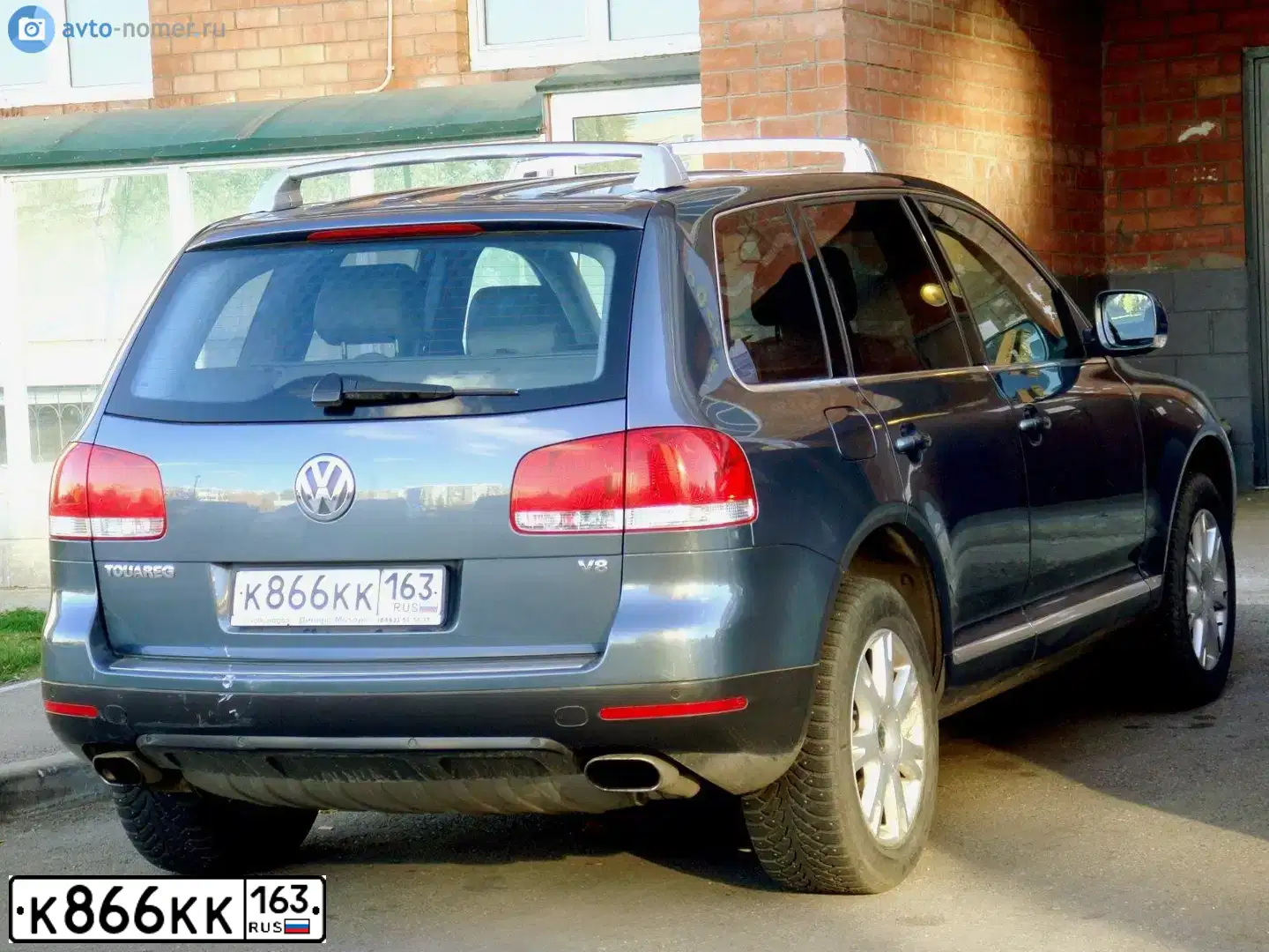 Фото автомобиля VOLKSWAGEN TOUAREG, 2005 — госномер С168ТТ163. Цвет: ТЕМНО-СЕРЫЙ