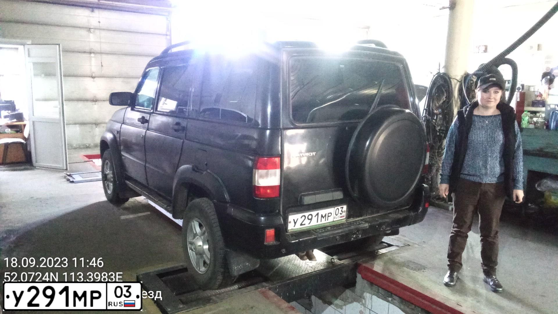 Фото автомобиля UAZ PATRIOT, 2012 — госномер Н597СЕ75. Цвет: АВАНТЮРИН МЕТАЛЛИК