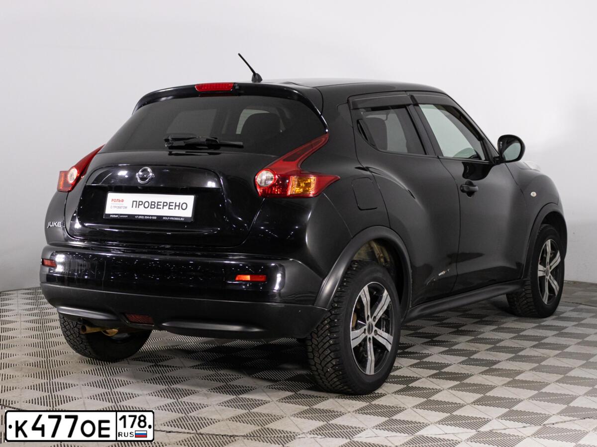 Фото автомобиля NISSAN JUKE, 2011 — госномер Р928ВН32. Цвет: ЧЕРНЫЙ