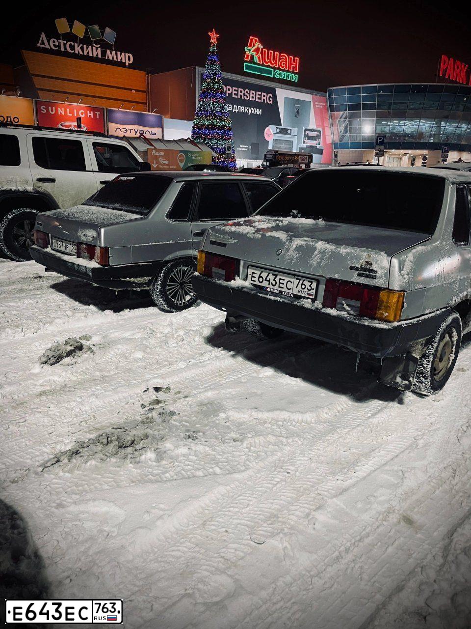 Фото автомобиля LADA 2109 SAMARA, 2001 — госномер Е643ЕС763. Цвет: СВЕТЛО-СЕРЕБРИСТЫЙ МЕТАЛЛ