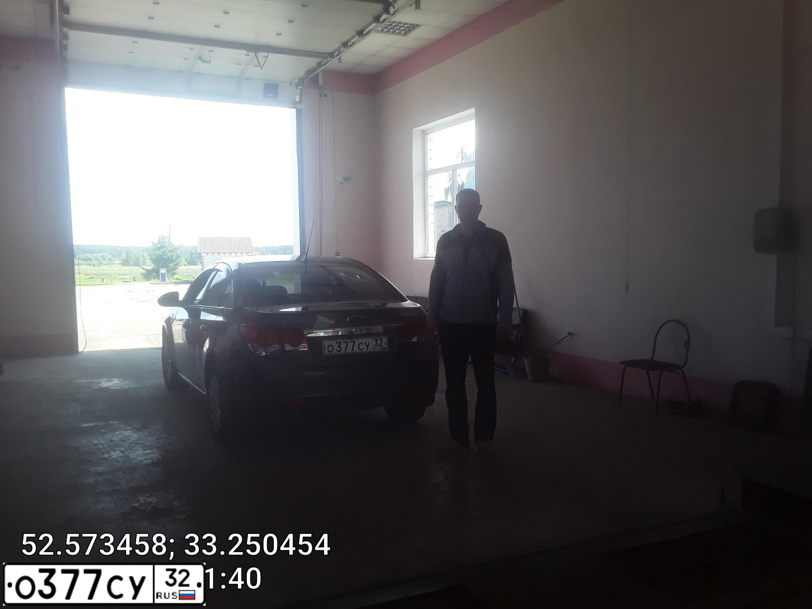 Фото автомобиля CHEVROLET CRUZE, 2010 — госномер О377СУ32. Цвет: СЕРЫЙ МЕТАЛЛИК