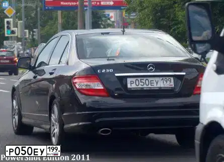 Фото автомобиля MERCEDES C-KLASSE, 2008 — госномер Р050ЕУ199. Цвет: ЧЕРНЫЙ